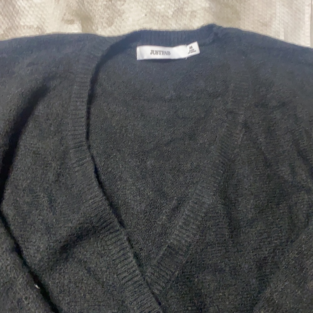 Sweater - Picture 3 of 7